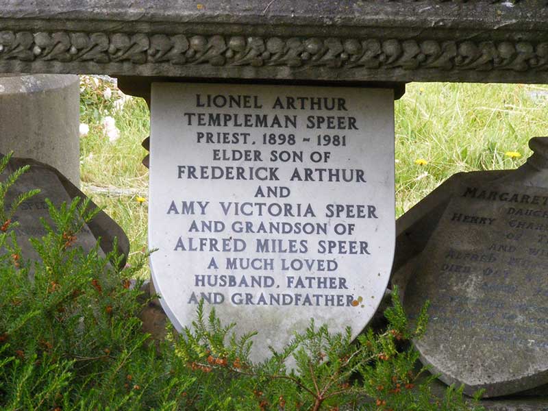 Lionel Speer, grave marker